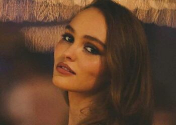 ابنة جوني ديب فخورة بإنجازاته