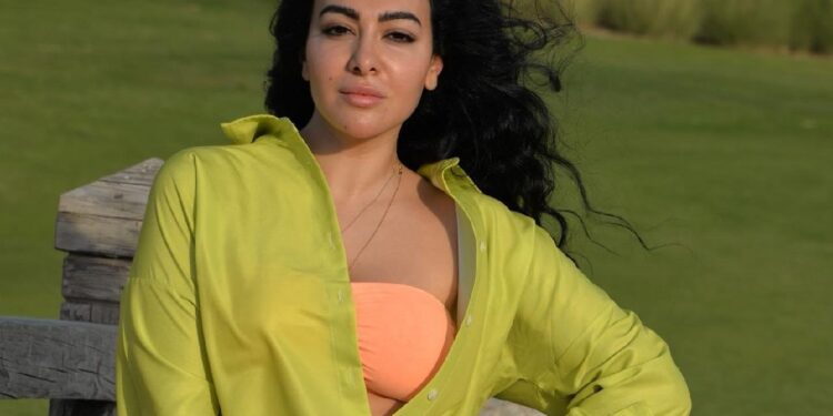 الجمهور يُهاجم ميرهان حسين بعد اعتزالها!