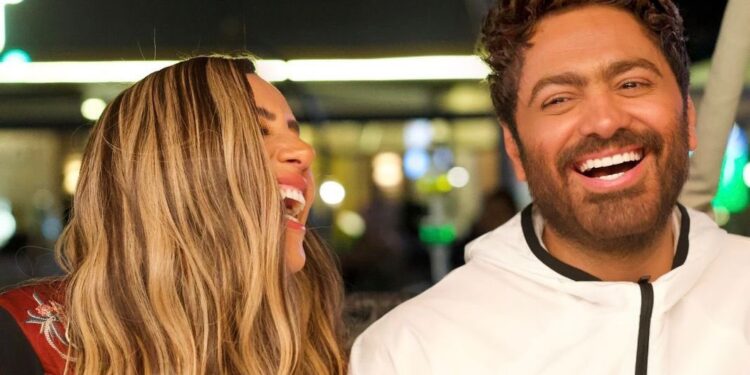 تامر حسني يُظهر حماس عالي لفيلمه الجديد “تاج”