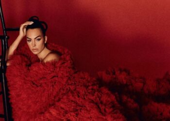 جورجينا تريد من المتابعين التعرف على جوهرها