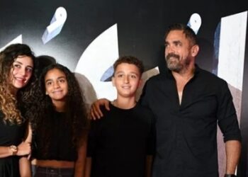 أمير كرارة يحتفل مع العائلة