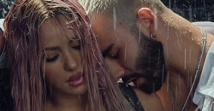 شاكيرا  تتحول إلى حورية بحر في جديدها