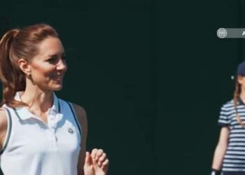 كيت ميدلتون تستعرض موهبتها في التنس