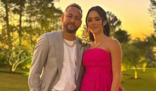 نيمار يعترف بخيانته لحبيبته مؤكداً حبه لها