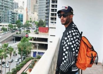 النمبر ون يمدُّ يده للمساعدة مجدداً