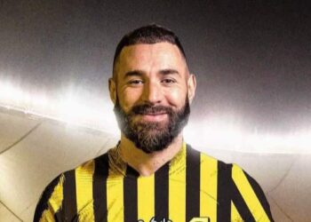 بنزيما يوقع مع الاتحاد السعودي