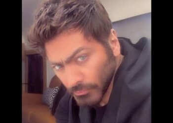 تامر حسني يُمازح جمهوره بطريقة لطيفة