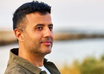 حمزة نمرة يطلق أغنيتي “غروب” و “اسكندريه”.