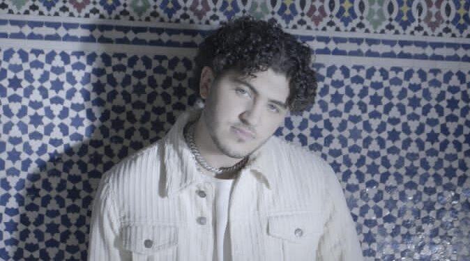 عصام النجار يتحدث عن الألم النفسي وراء إطلاق ألبومه “وراي”