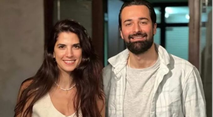 أحمد حاتم وكارمن بصيبص بثنائية رومنسية