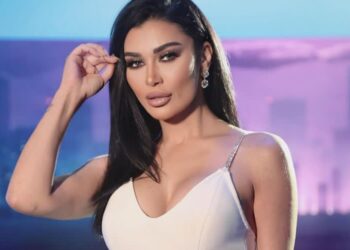 نادين الراسي تشارك لحظاتها العائلية مع والديها