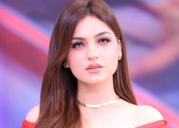 ياسمين عز تدافع عن تامر حسني