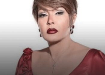 لوسي تتعامل بعدم الاهتمام مع…