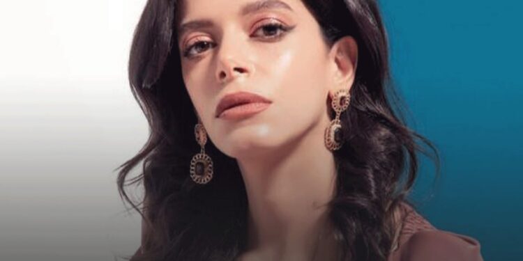 بسمة نبيل حالمة ورومانسية في جديدها