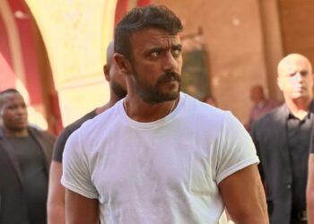 أحمد العوضي يطالب باستمرار حملات المقاطعة