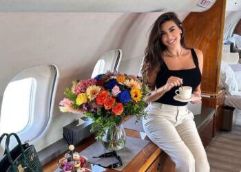 ياسمين صبري تثير التساؤل كعادتها