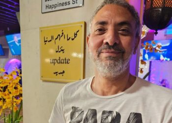 فتحي عبد الوهاب يدعم القضية الفلسطينية بطريقة ساخرة..