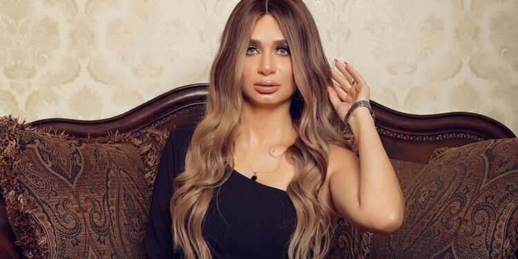 غادة فتحي تعلق على قرار انفصالها عن محمد رشاد.. ولهذا السبب لم تحذف صورهما معاً