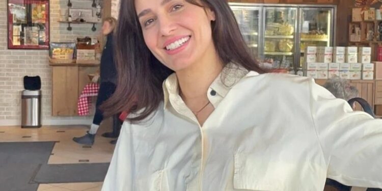 حلا شيحة لمحمد رمضان “أصدق كلام”