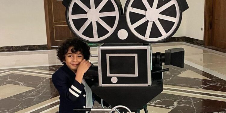 الممثل الصغير جان رامز يوجه رسالة مؤثرة لأطفال فلسطين..