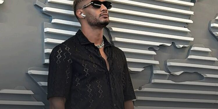 محمد رمضان يهاجم بعد صمت