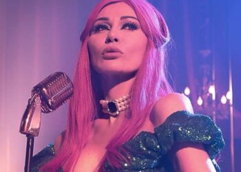 حقيقة الوضع الصحي لوالدة “نادين الراسي”