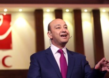 عمرو أديب فخور بحصوله على الجنسية السعودية