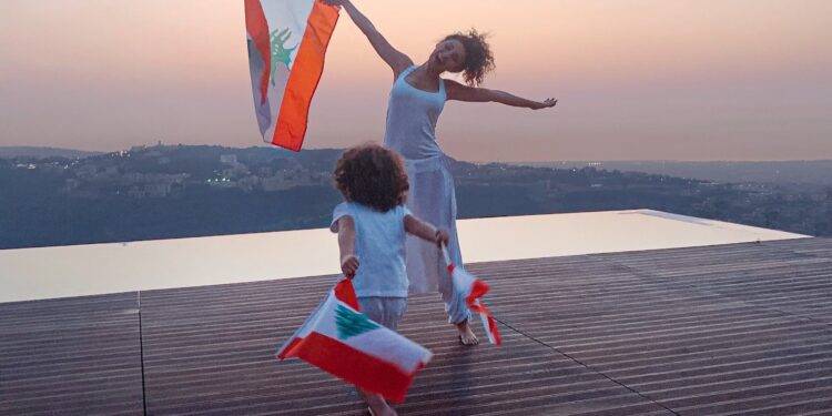 نجوم الوطن العربي يحتفلون بيوم استقلال لبنان