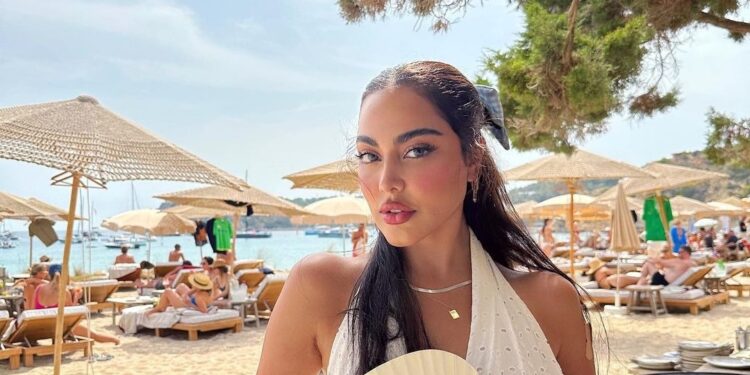 فاطمة المؤمن تطالب بإلغاء هذا الحكم!