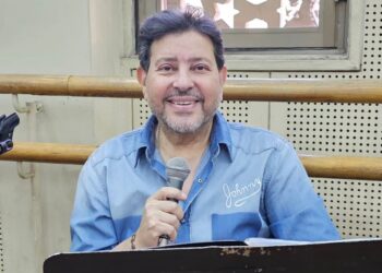 الظهور الأول ل”هاني شاكر” بعد وعكته الصحية