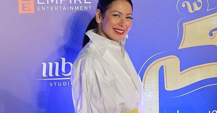 بعد دخولها الكنيسة “لقاء الخميسي” تردّ على المنتقدين