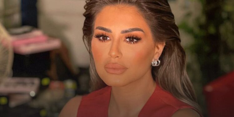 منة فضالي في “الكوبرا”