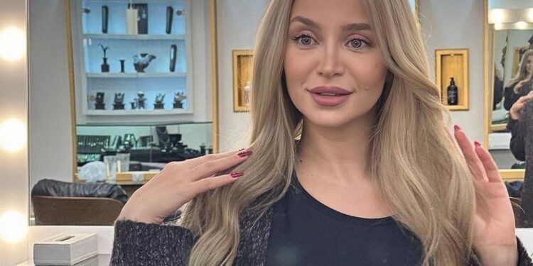 روزينا لاذقاني بملامح جديدة !