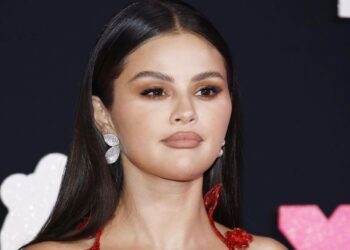 سيلينا غوميز تدعم الفلسطينيين