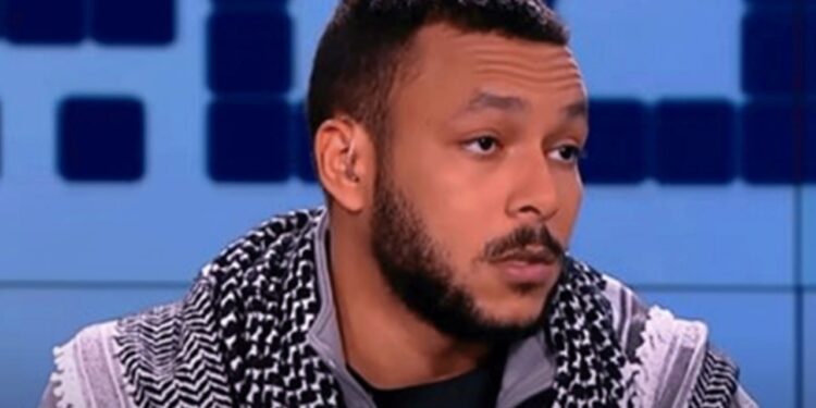 ويجز مستاء حيال ما يحدث في غزة