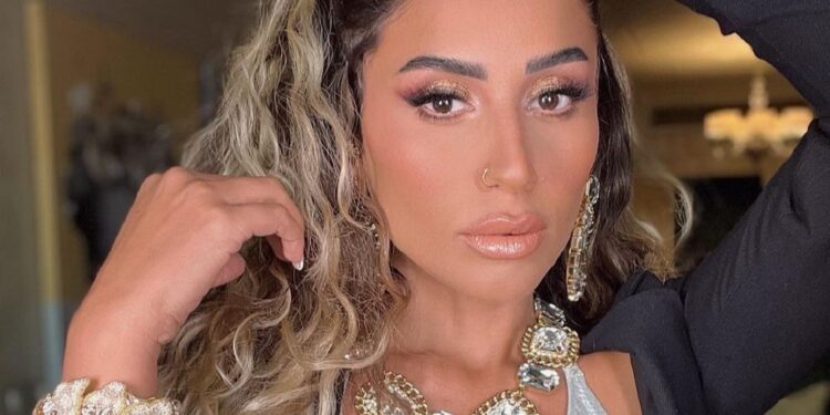 دينا الشربيني تحصل على جائزة أفضل ممثلة في إفريقيا لعام 2023