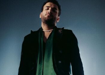 مسلم يعلن انفصاله عن زوجته