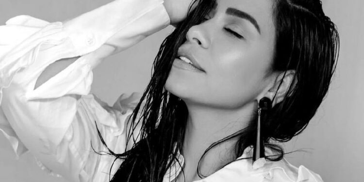 شيرين عبدالوهاب في أول رد فعل لها بعد طلاقها !