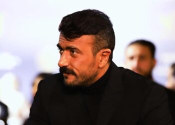 أحمد العوضي يتعرض لأزمة صحية بعد طلاقه