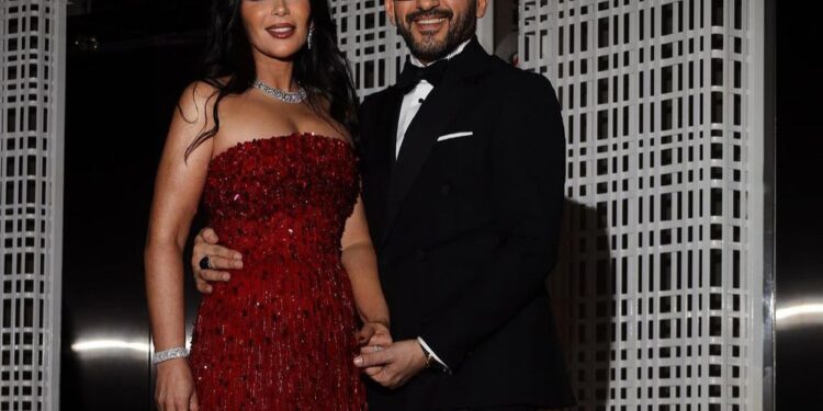 أحمد حلمي يدعم زوجته ويبارك لها جديدها