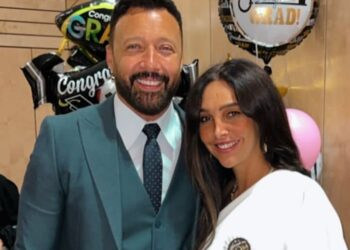 أحمد فهمي ينفي انفضاله عن زوجته