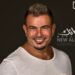 ألبوم مكانك ل “عمرو دياب” يحقق أرقاماً قياسية!