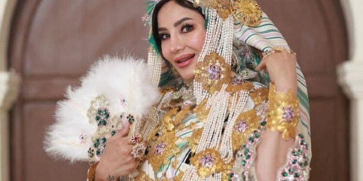 لجين عمران تتألق بالزي الليبي..