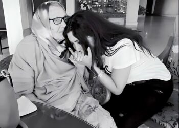 لطيفة التونسية توجه الشكر لكل المعزين بوالدتها