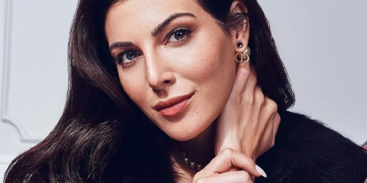 “رزان جمال” سفيرة الجمال في الشرق الأوسط