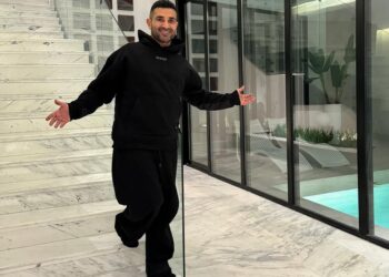 أحمد سعد يحصل على هدية من المملكة العربية السعودية وهي..