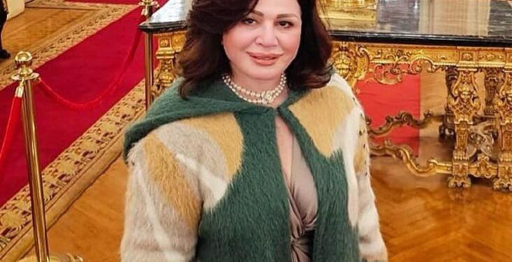 عمل مسرحي جديد يدفع بـ “إلهام شاهين” للريجيم !