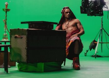 محمد رمضان يشوّق الجمهور لأغنية “عربي”