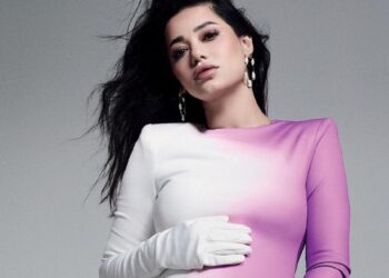 رحمة رياض وزوجها يكشفان عن جنس مولودهما!