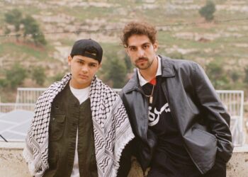 “سانت ليفانت” يحول فندق والده المحطم لأغنية !